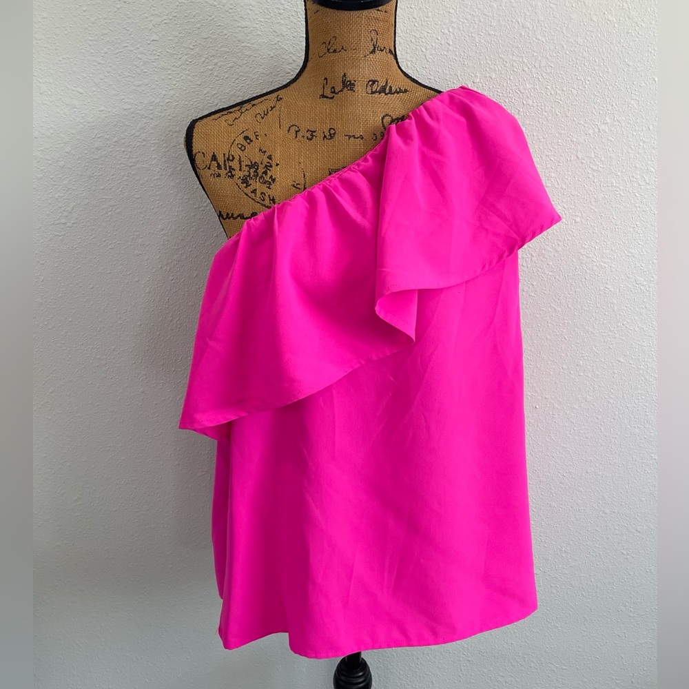 One Shoulder Top